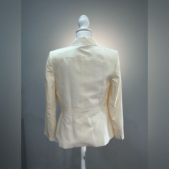 Off-White Vintage Talbots Silk Blend Blazer Size 6P EUC - Picture 2 of 9